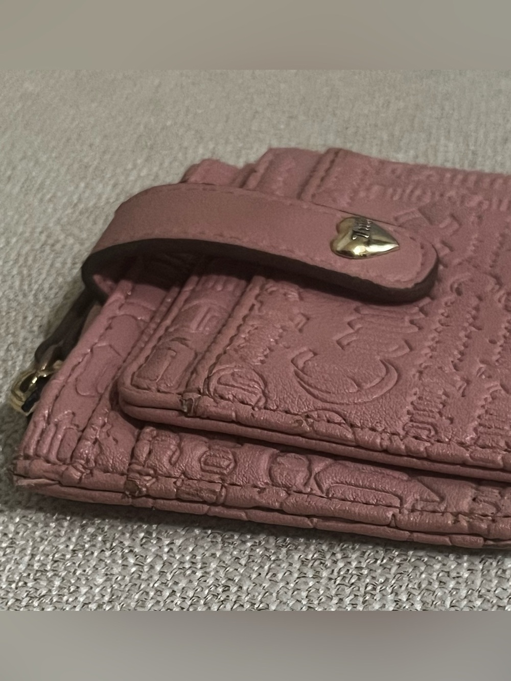 CLEARANCE Juicy Couture Pink Embossed Logo Wallet Heart Snap Bifold - Picture 3 of 6